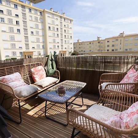 Joli Appartement 2 Pieces Proche Plage Frejus Exterior photo